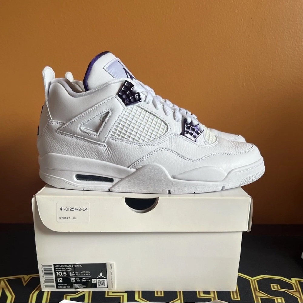 Jordan 4 Metallic Purple